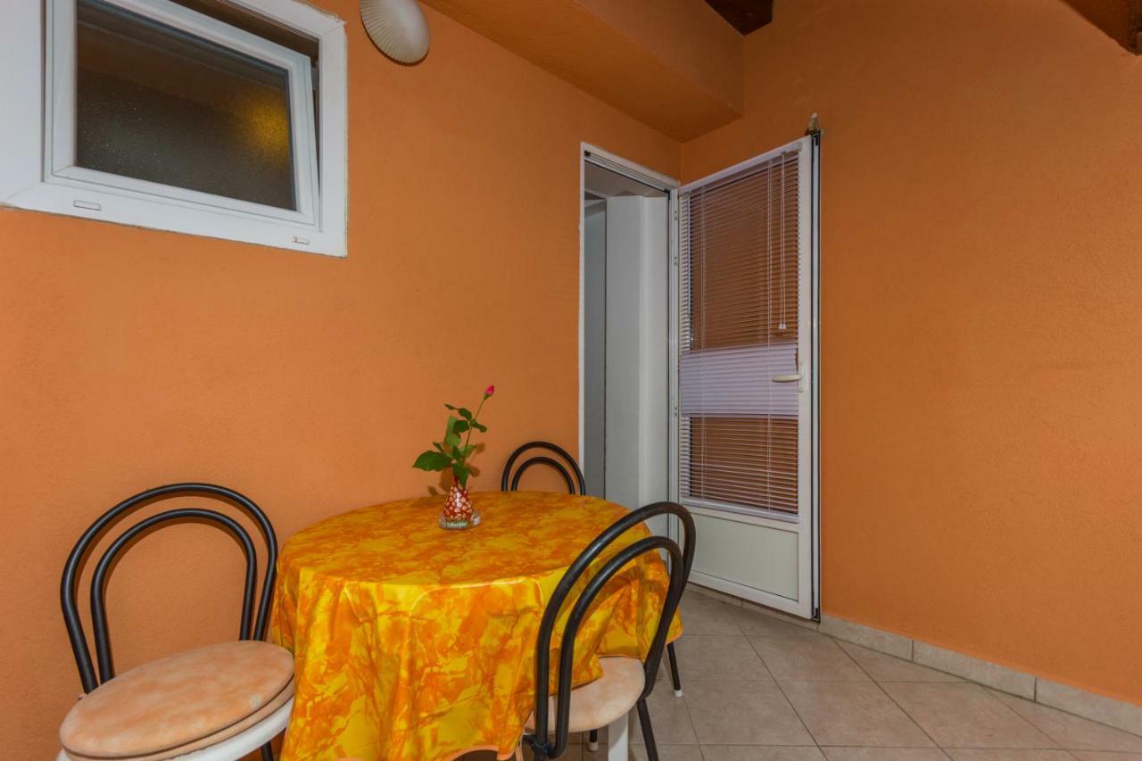 Ferienwohnung Karmen 1 Funtana Exterior foto